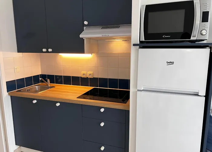 Cosy, Parking Et Front アパート *