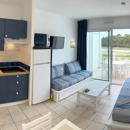 Dans De Tourisme Front De Mer, Piscine Chauffee Apartment