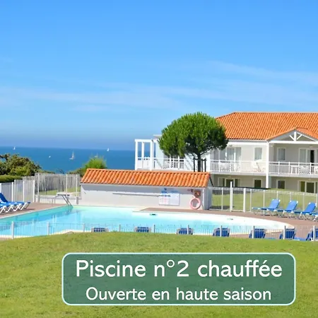 Apartment Dans De Tourisme Front De Mer, Piscine Chauffee *