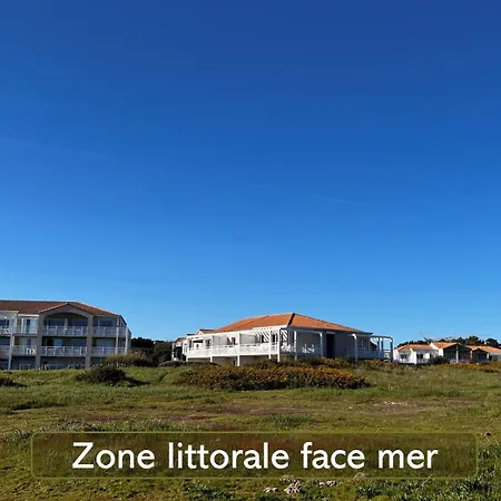 Apartment Dans De Tourisme Front De Mer, Piscine Chauffee *