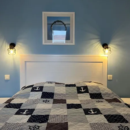 Apartment Dans De Tourisme Front De Mer, Piscine Chauffee *