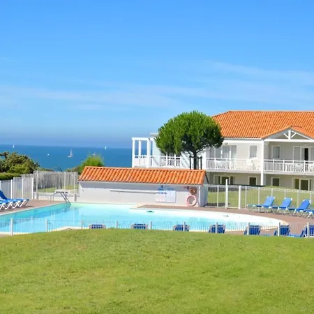Dans De Tourisme Front De Mer, Piscine Chauffee Apartment *