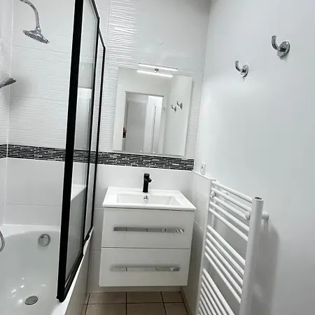 Apartmán Appartements Cosy, Parking Et Residence Front Mer